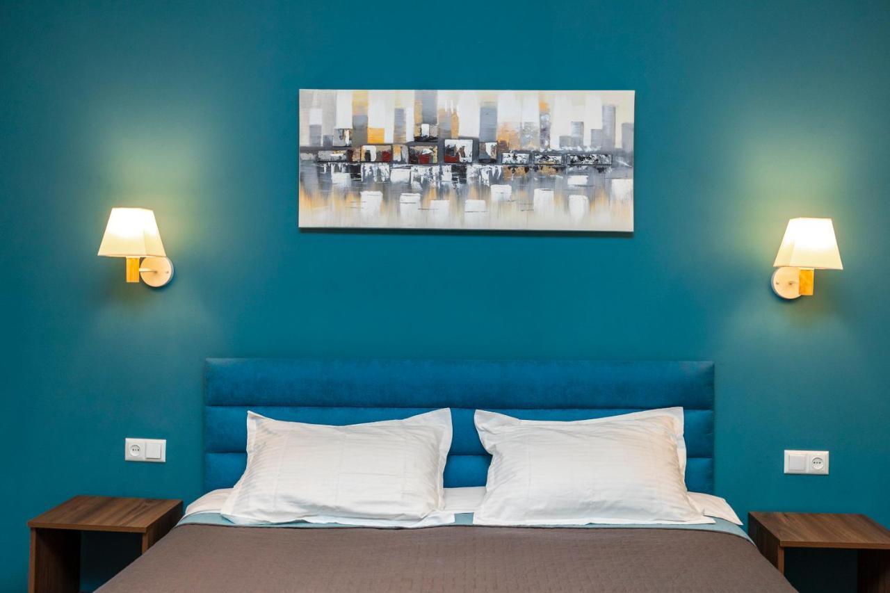 Hotello Hotel 3*